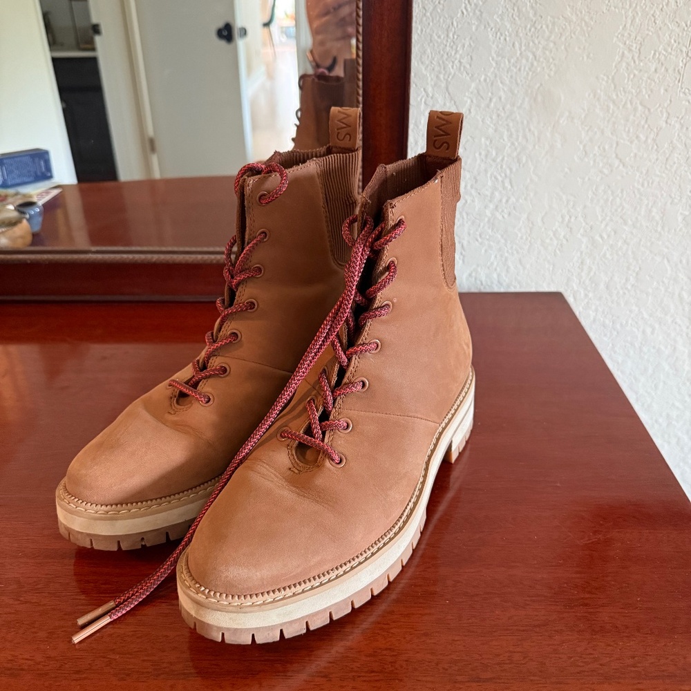 Tom’s Boots